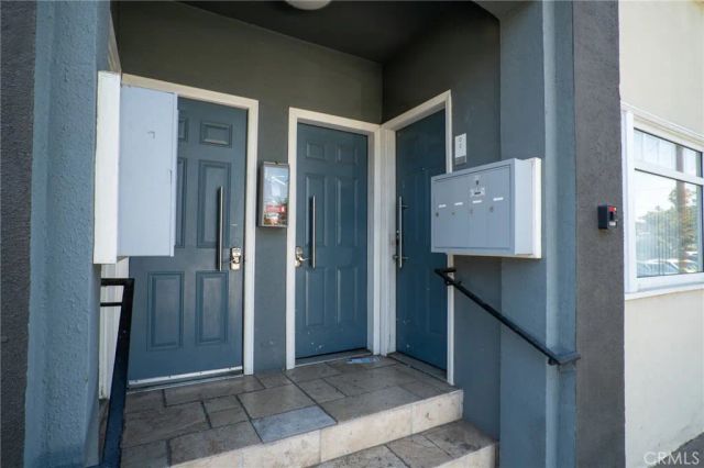 328 W 8th Street, Long Beach, CA 90813