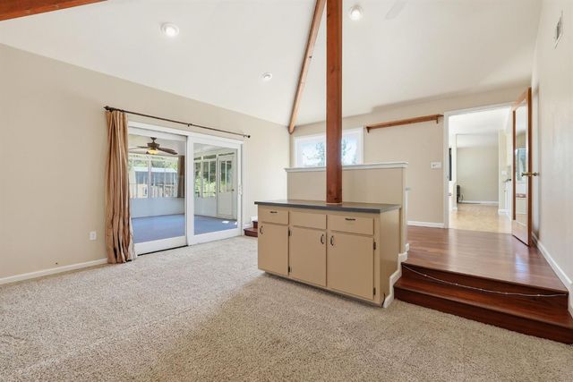 16930 Mountain View Dr, Applegate, CA 95703