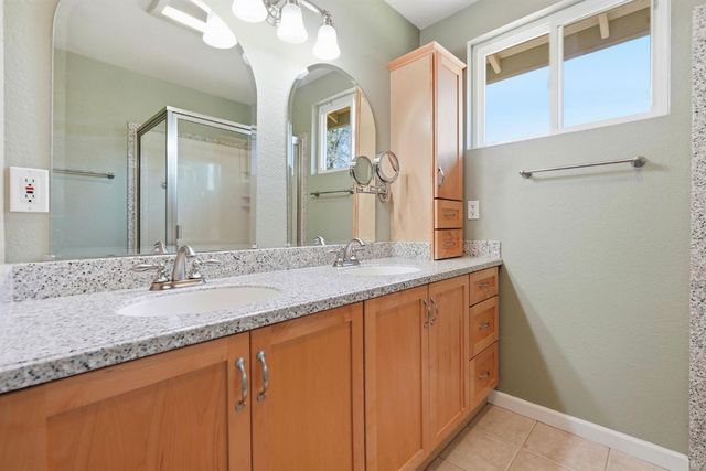 16930 Mountain View Dr, Applegate, CA 95703