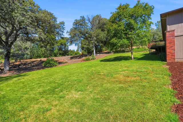 16930 Mountain View Dr, Applegate, CA 95703