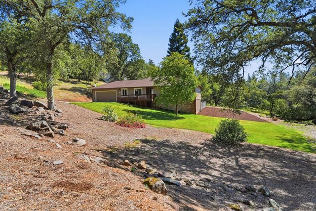 16930 Mountain View Dr, Applegate, CA 95703