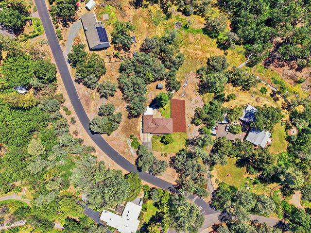 16930 Mountain View Dr, Applegate, CA 95703