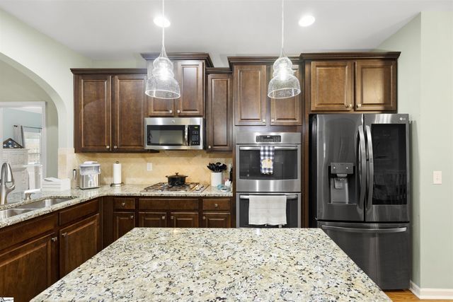 105 Verdana Court, Simpsonville, SC 29680