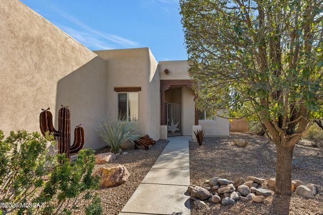 832 E Vault Mine Court, Green Valley, AZ 85614