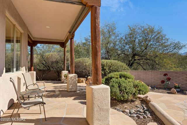 832 E Vault Mine Court, Green Valley, AZ 85614