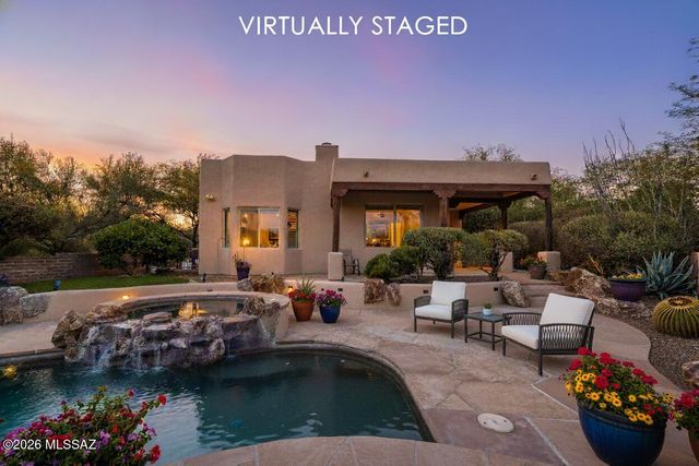 832 E Vault Mine Court, Green Valley, AZ 85614