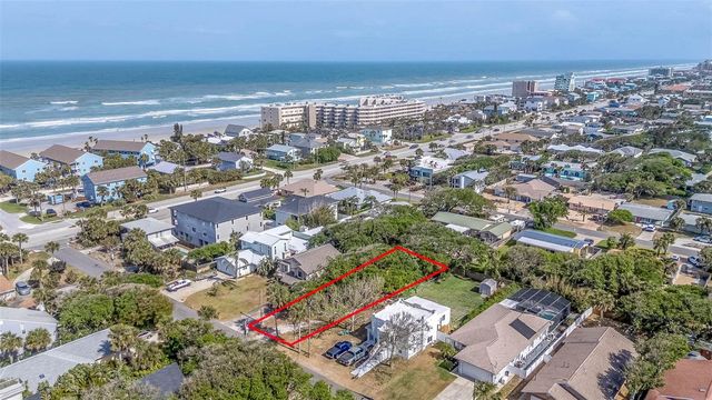 E 12TH AVENUE, New Smyrna Beach, FL 32169