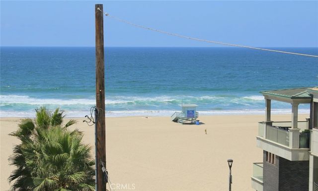 126 Neptune Avenue, Hermosa Beach, CA 90254