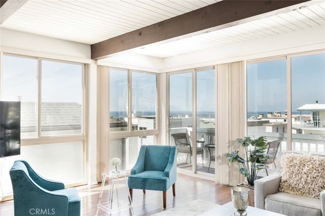 126 Neptune Avenue, Hermosa Beach, CA 90254