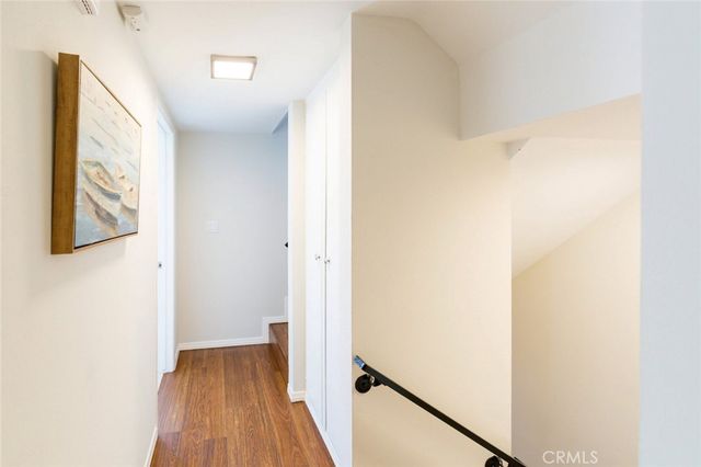 126 Neptune Avenue, Hermosa Beach, CA 90254