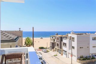 126 Neptune Avenue, Hermosa Beach, CA 90254
