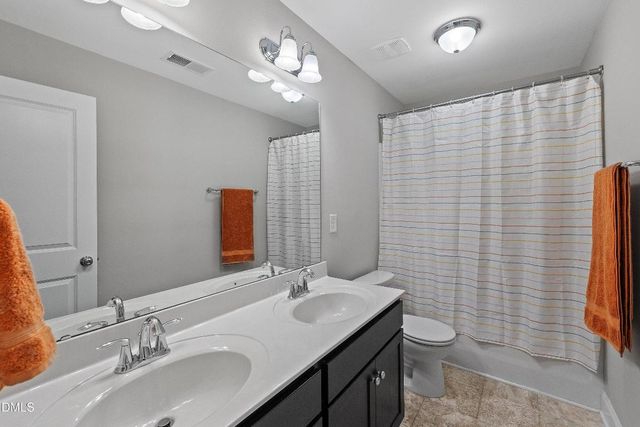 130 Ambergate Drive, Youngsville, NC 27596