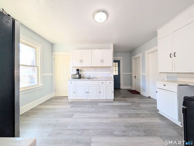 905 Cooke Street, Waterbury, CT 06704