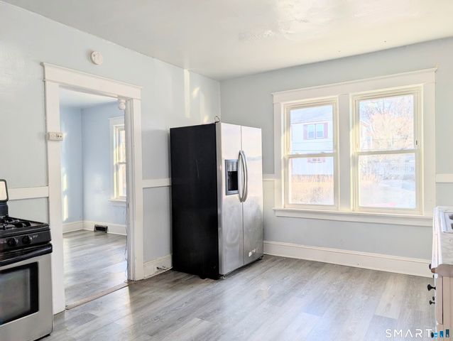 905 Cooke Street, Waterbury, CT 06704