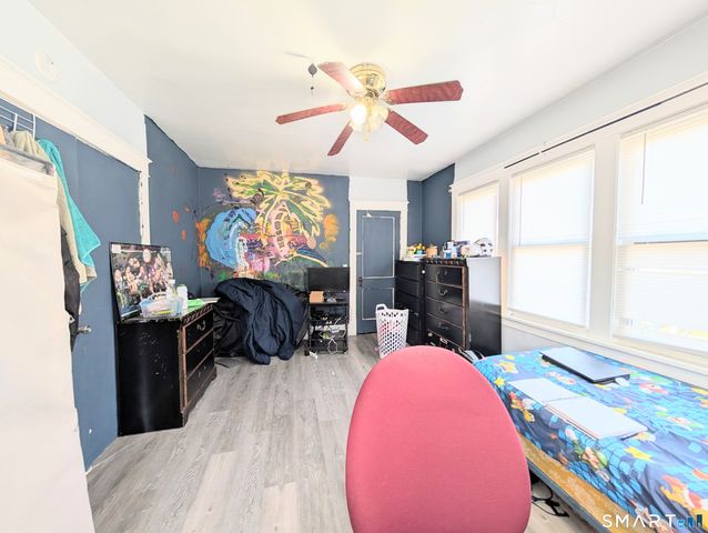 905 Cooke Street, Waterbury, CT 06704