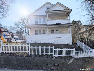 905 Cooke Street, Waterbury, CT 06704
