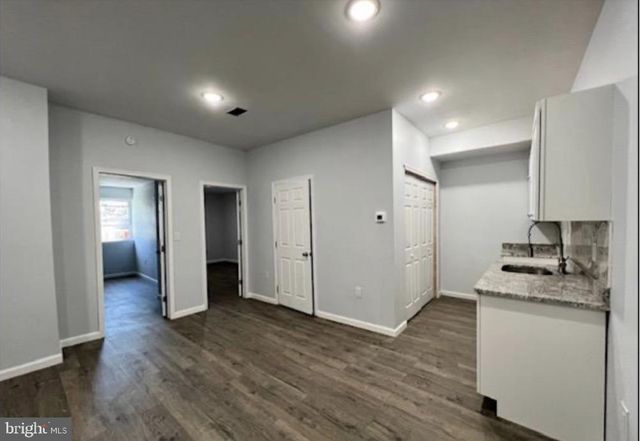 5710 ASHLAND AVE, Philadelphia, PA 19143