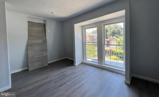 5710 ASHLAND AVE, Philadelphia, PA 19143