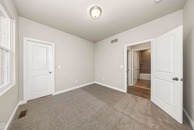 1134 Julian Court, Waterford Twp, MI 48327