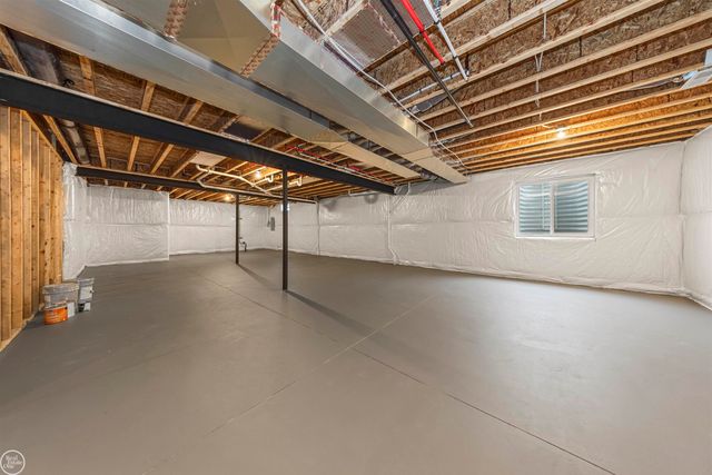 1134 Julian Court, Waterford Twp, MI 48327