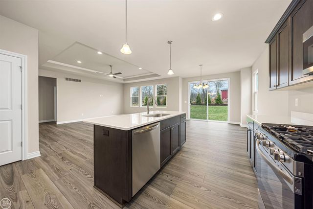 1134 Julian Court, Waterford Twp, MI 48327