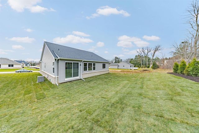 1134 Julian Court, Waterford Twp, MI 48327