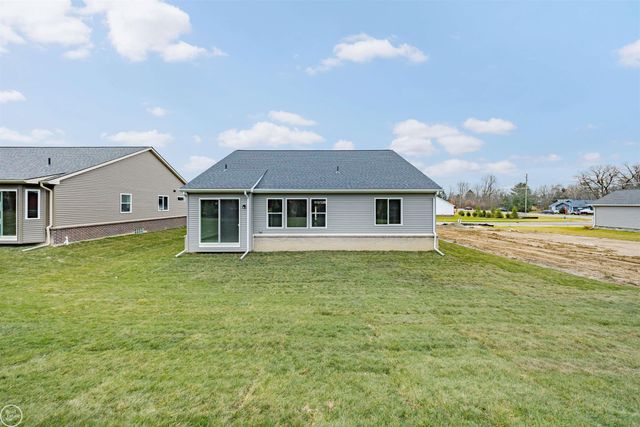 1134 Julian Court, Waterford Twp, MI 48327