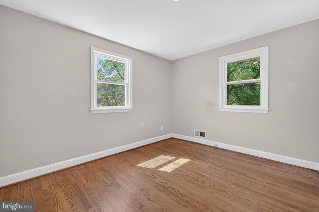 4037 OXFORD ST, Annandale, VA 22003