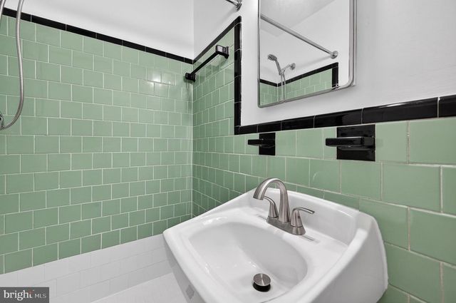 4037 OXFORD ST, Annandale, VA 22003