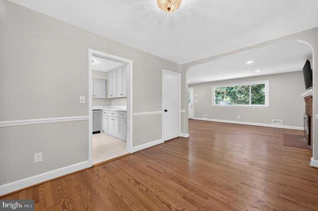 4037 OXFORD ST, Annandale, VA 22003