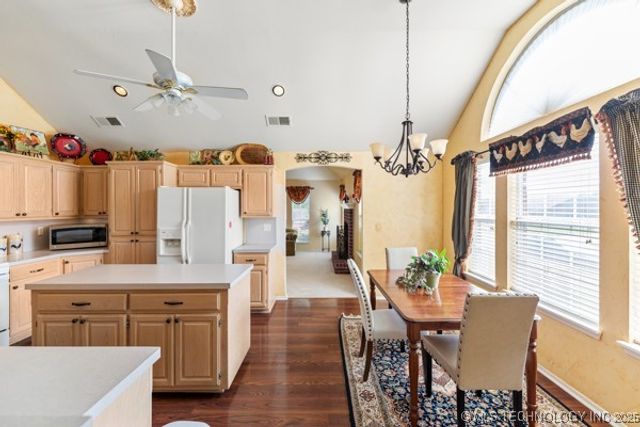 10607 E 115th Street, Bixby, OK 74008