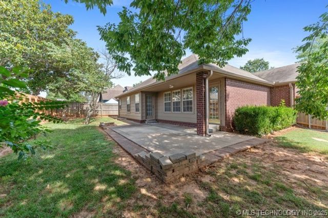 10607 E 115th Street, Bixby, OK 74008