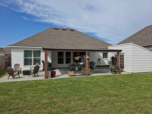 9956 Ashby Ln, Denham Springs, LA 70726