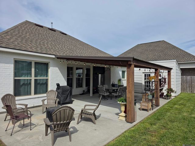 9956 Ashby Ln, Denham Springs, LA 70726