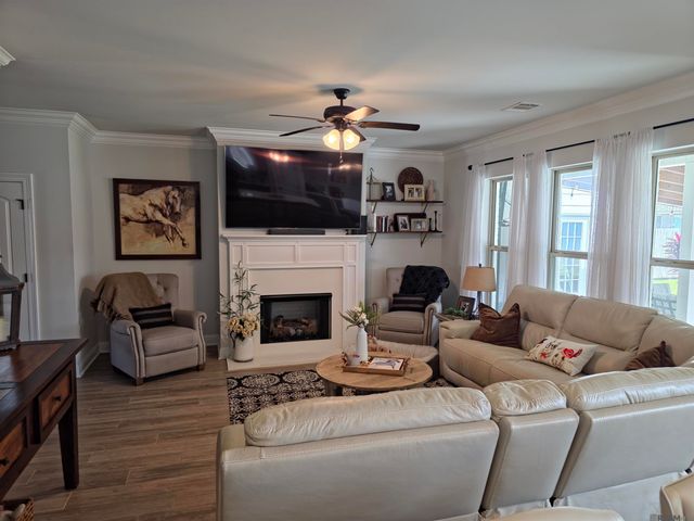 9956 Ashby Ln, Denham Springs, LA 70726