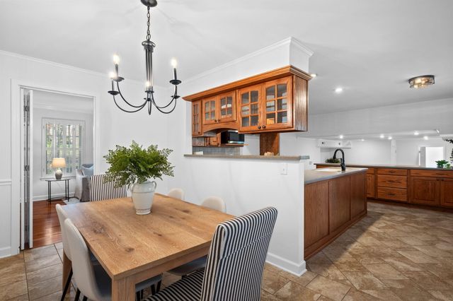 7225 Fairington Circle, Hixson, TN 37343