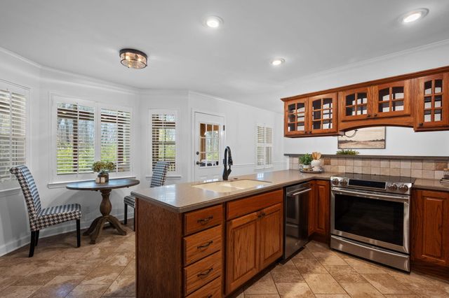 7225 Fairington Circle, Hixson, TN 37343