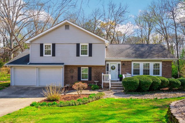 7225 Fairington Circle, Hixson, TN 37343