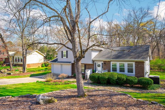 7225 Fairington Circle, Hixson, TN 37343