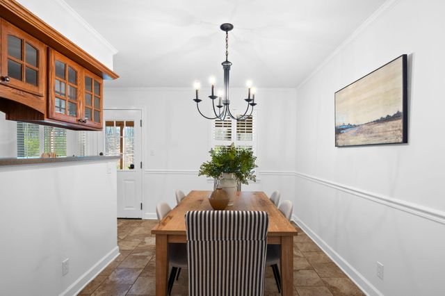 7225 Fairington Circle, Hixson, TN 37343