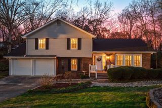 7225 Fairington Circle, Hixson, TN 37343