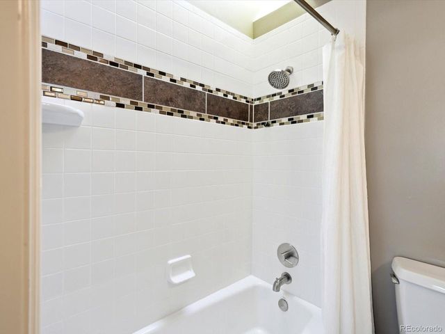 57 E Oak Hills Dr, Castle Rock, CO 80108