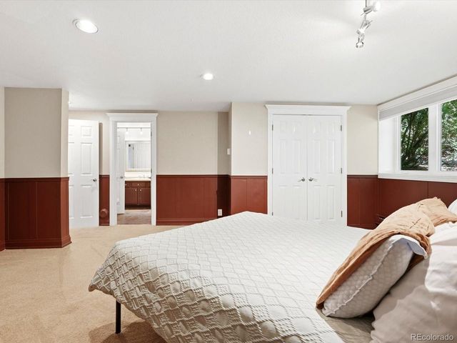 57 E Oak Hills Dr, Castle Rock, CO 80108