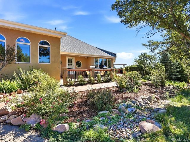 57 E Oak Hills Dr, Castle Rock, CO 80108