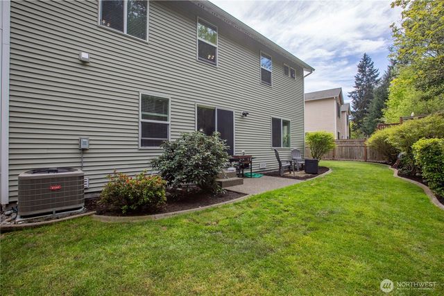 1521 Sinclair Drive, Dupont, WA 98327
