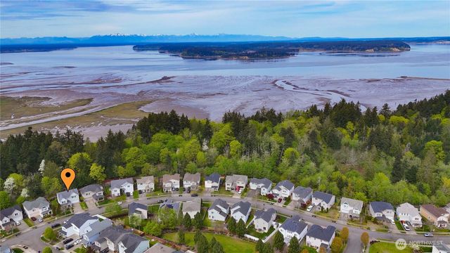 1521 Sinclair Drive, Dupont, WA 98327