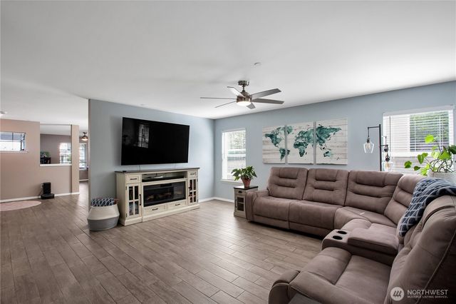 1521 Sinclair Drive, Dupont, WA 98327