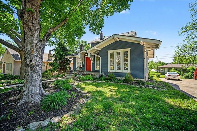 2215 Nebraska Avenue, Kansas City, KS 66102