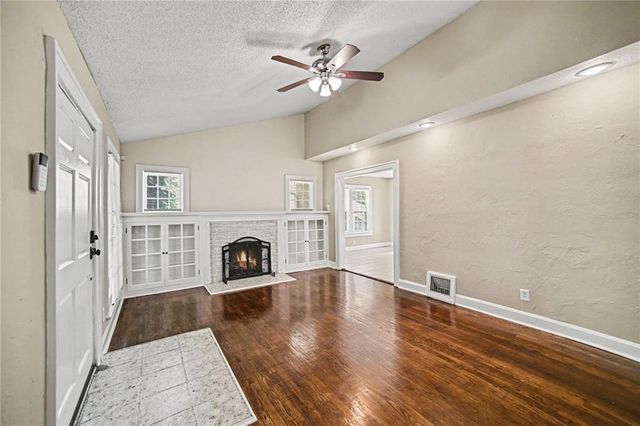 2215 Nebraska Avenue, Kansas City, KS 66102