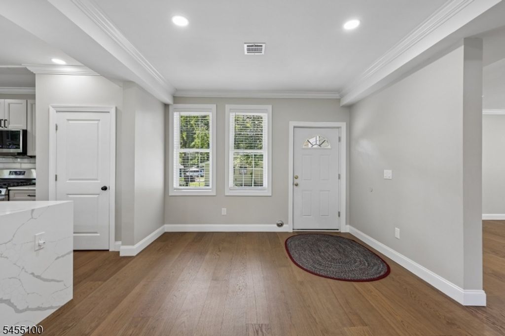 34 Gates Ave, Warren Twp., NJ 07059 — photo 4